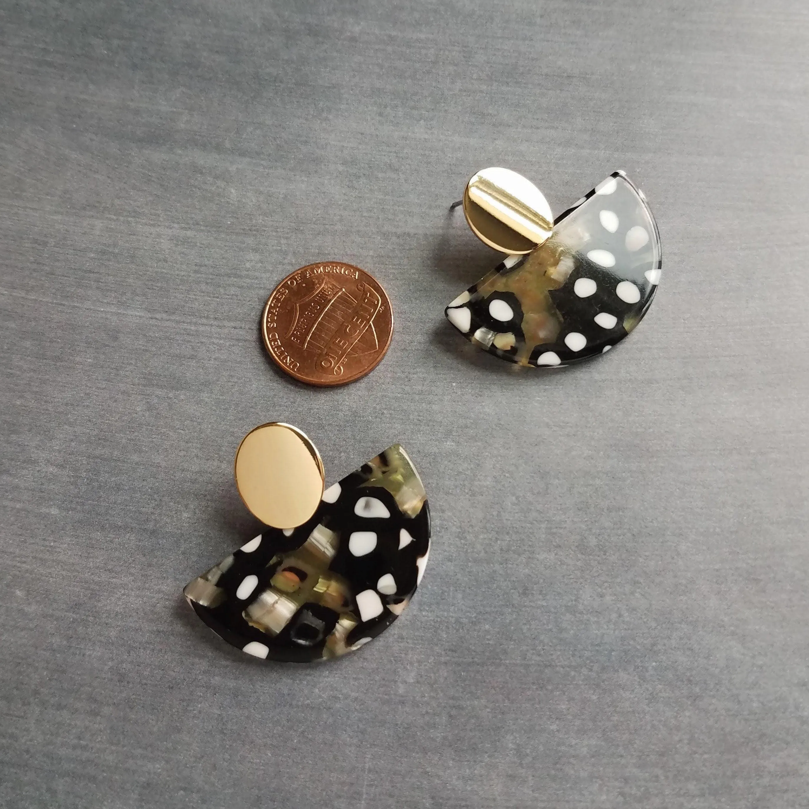 80s Tortoise Earrings, gold stud 80s earring, acrylic acetate earring, mottled, semicircle earring, half circle earring, thick chunky, oval