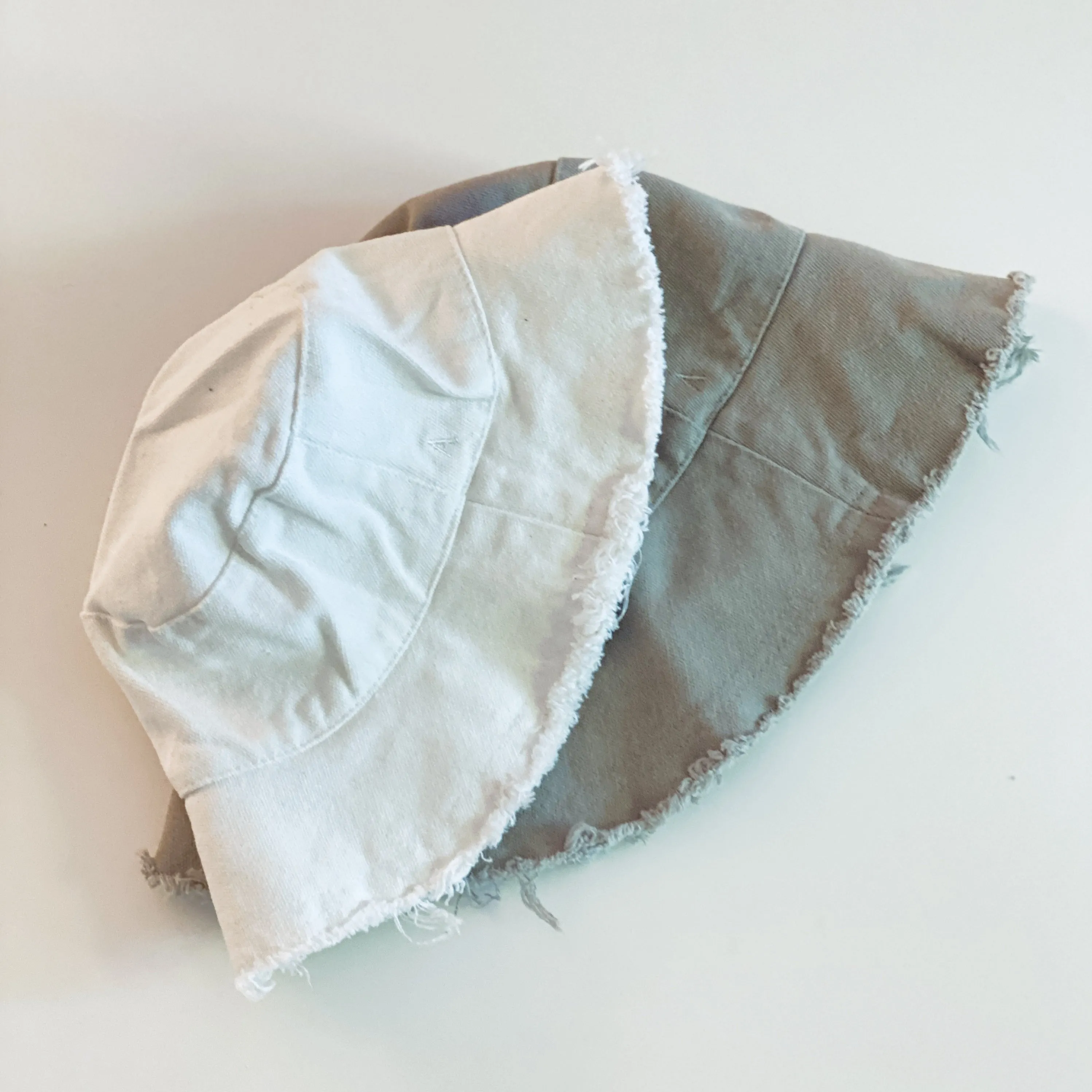 Aura Cotton Bucket Hat (Stone)