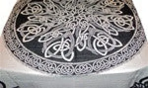 Celtic Knot Table Cloth, Purple or White BG