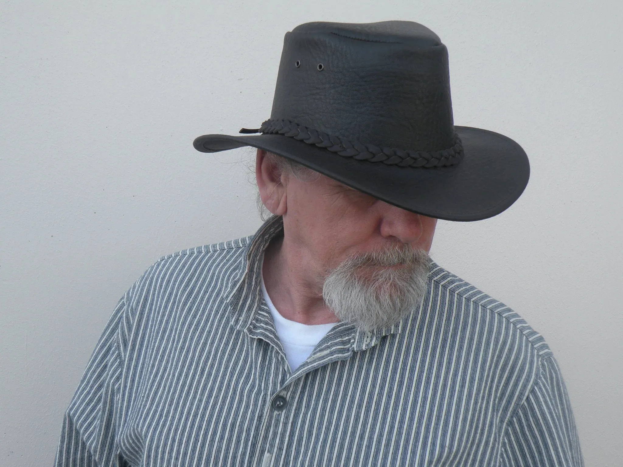 Colonial Embossed Leather Hat