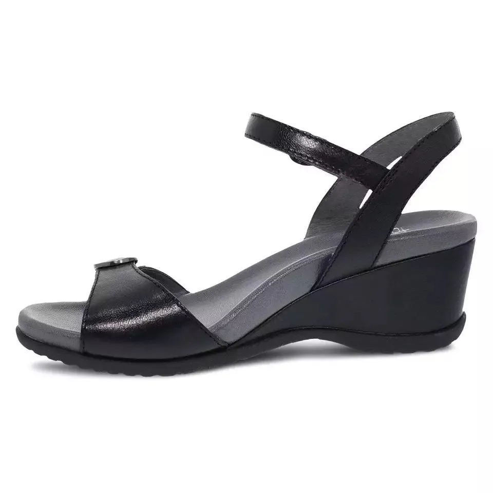 Dansko Women's Arielle Black Glazed Kid Leather 1613500200