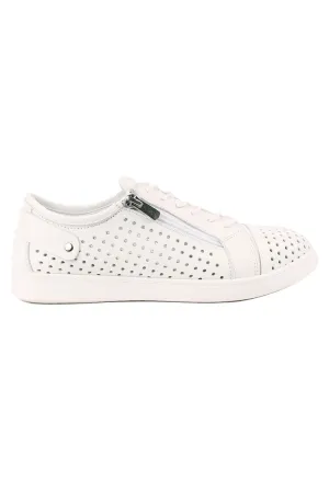 EG17 Sneaker in White