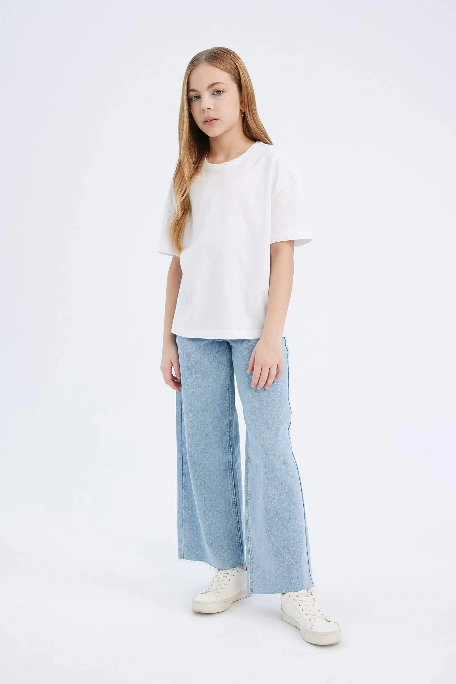 Girl Relax Fit Crew Neck Basic Short Sleeve T-Shirt