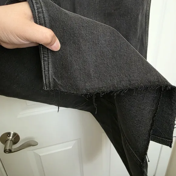 Madewell Black Raw Hem Mid Rise Denim Midi Skirt