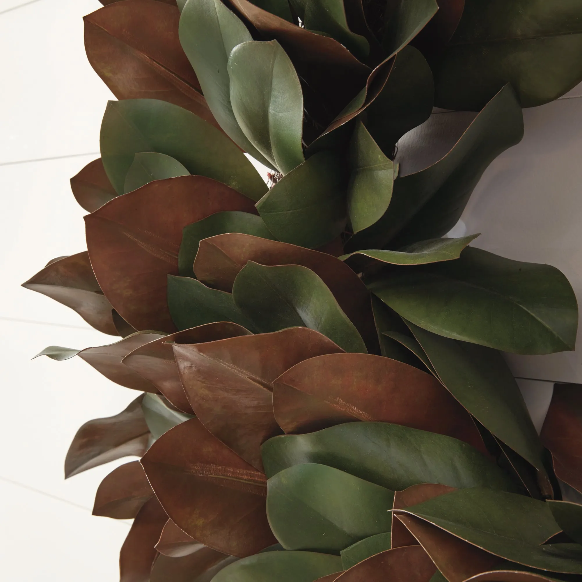 NAPA Home & Garden, GRAND MAGNOLIA LEAF WREATH 30",DI1269