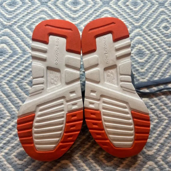 NEW BALANCE Boy's 997H (Little Kid) Grey/Poppy Little Kid Wide Sneaker
