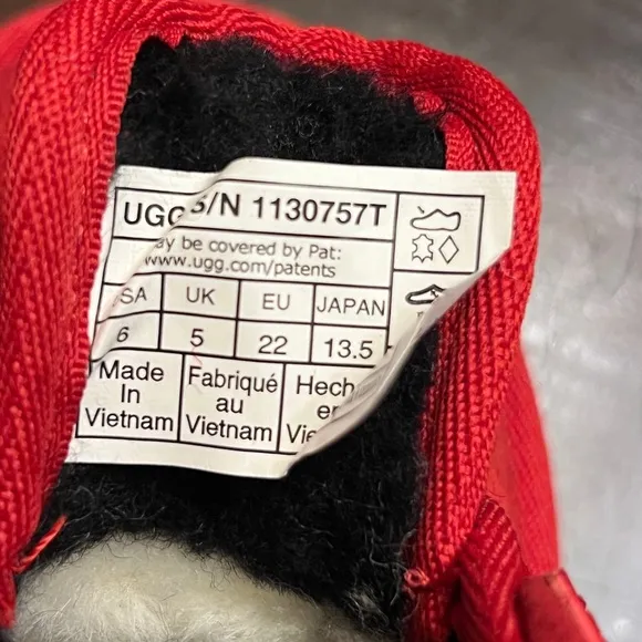 *New* UGG Kid’s Neumel Boot Snapback 'Samba Red', Toddler Size 6