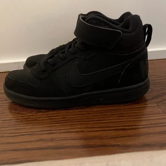 Nike Court Borough Black/Black Little Kids Mid Hi sneaker 12 US Little K…