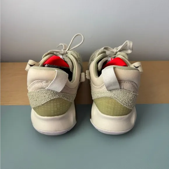 Nike Jordan MA2 GS 'Honeydew’ Light Green Sneaker Size 6.5Y (Women’s 8.5)