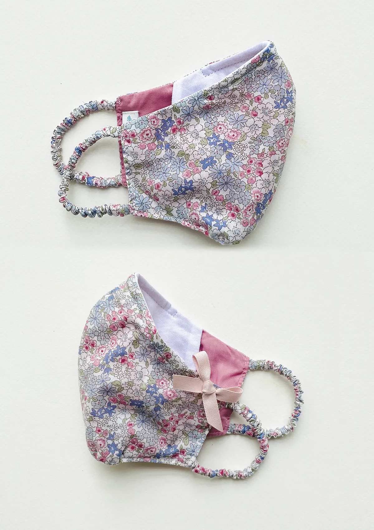 "Be Safe. Be Kind" Printed Heirloom Mask - Flower Garden, Pink