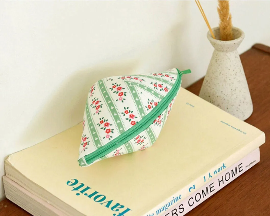Roti Flower Cotton Fabric in Green, Quality Korean Fabric - Fabric By the Yard / 54649
