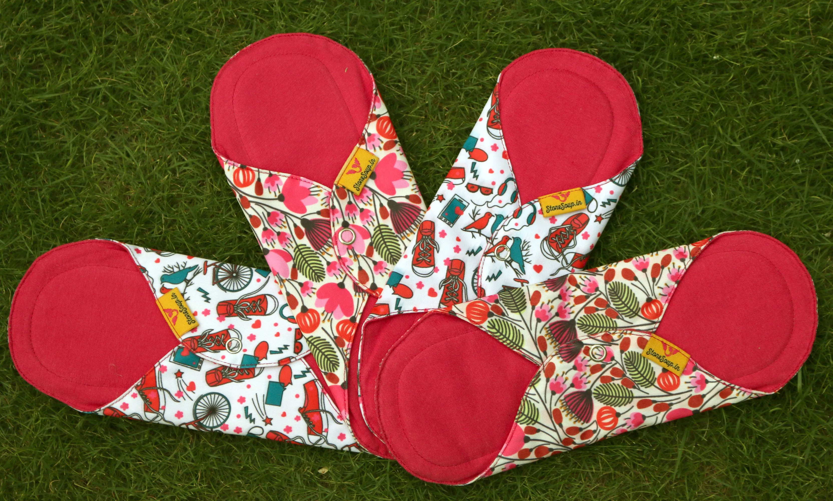 Stonesoup Petals - Mandya Classic Reusable Cloth Pads( set of 4)