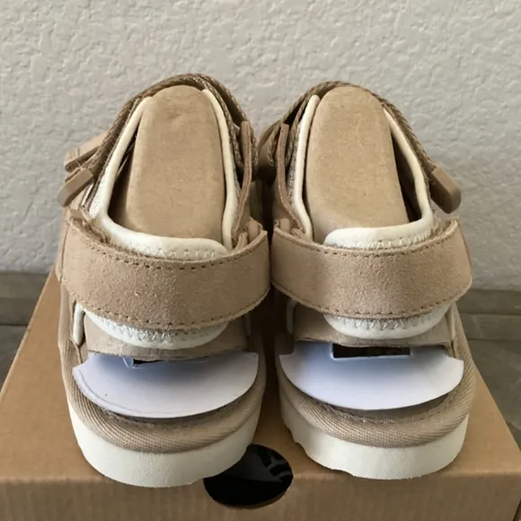 UGG Kids' GoldenCoast Slingback Sandal, size 5